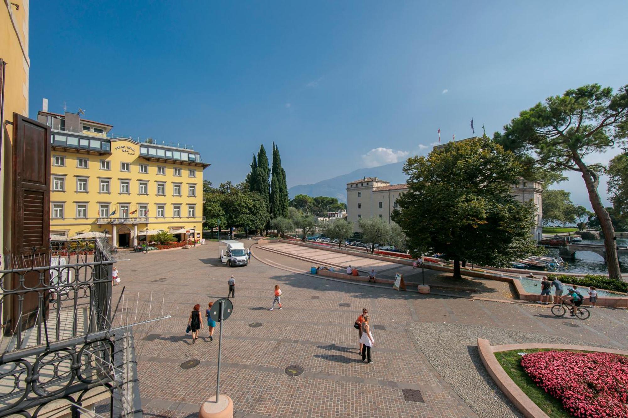 Residenza Rocca Del Lago - Happy Rentals Рива-дель-Гарда Екстер'єр фото