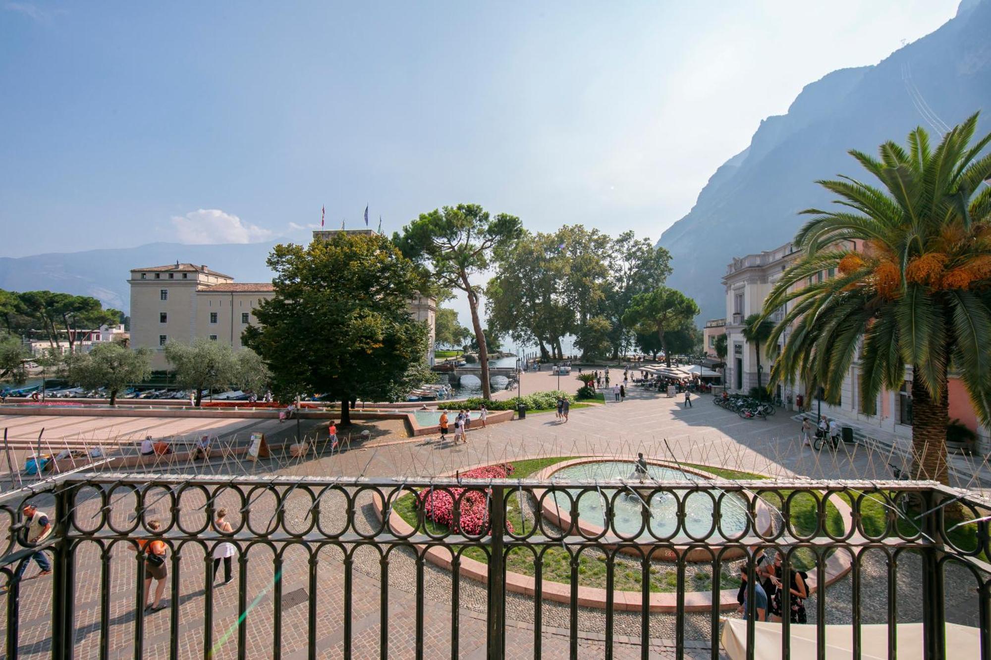 Residenza Rocca Del Lago - Happy Rentals Рива-дель-Гарда Екстер'єр фото